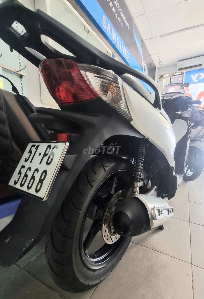 Honda 2010 - ảnh 2