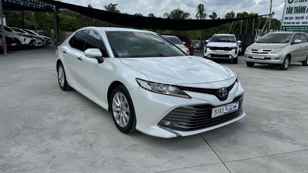 Toyota Camry 2.0G 2021 - ảnh 2