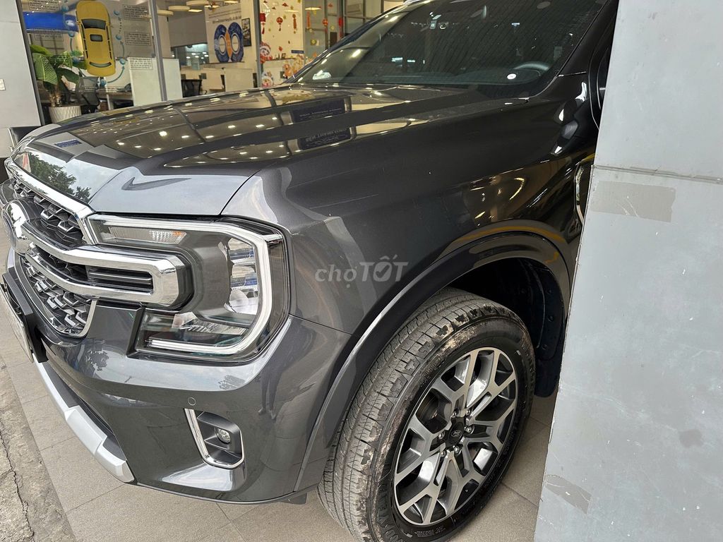 Ford Everest 2023 - ảnh 4