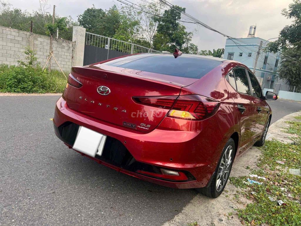 Hyundai Elantra 2.0 AT 2019 - ảnh 3