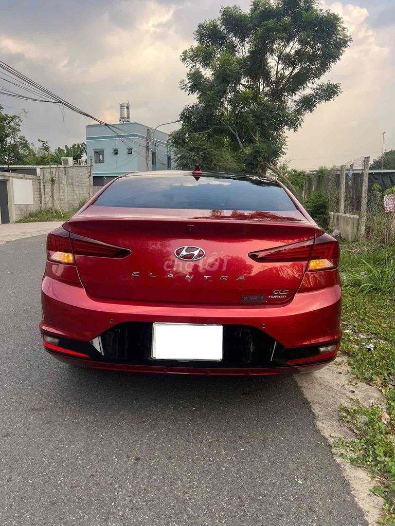 Hyundai Elantra 2.0 AT 2019 - ảnh 5