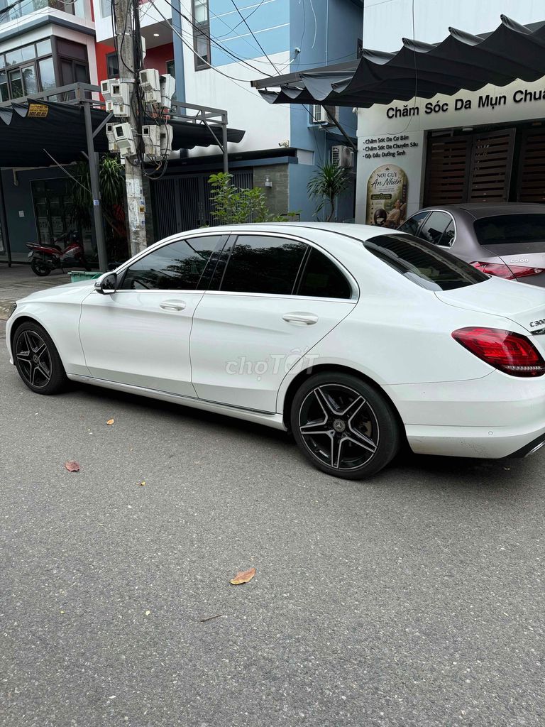 Mercedes-Benz 2020 - ảnh 2
