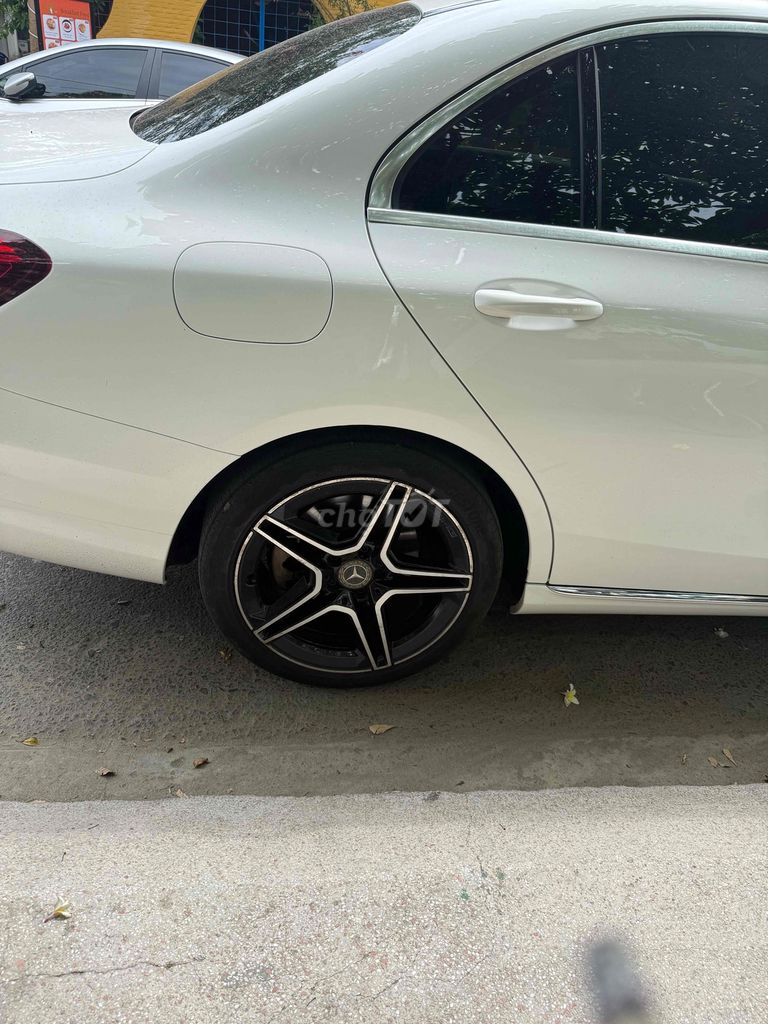 Mercedes-Benz 2020 - ảnh 4