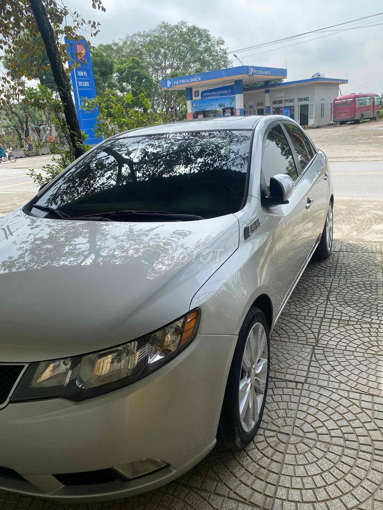 Kia Forte 2009 - ảnh 2