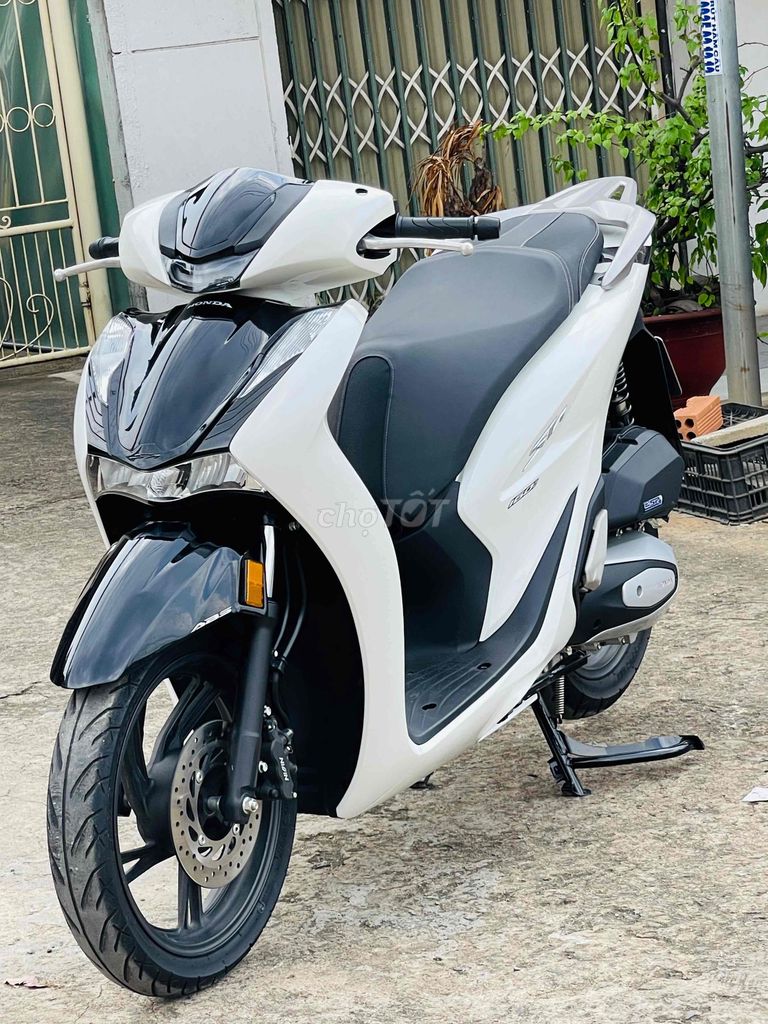 Honda SH 2023 - ảnh 3