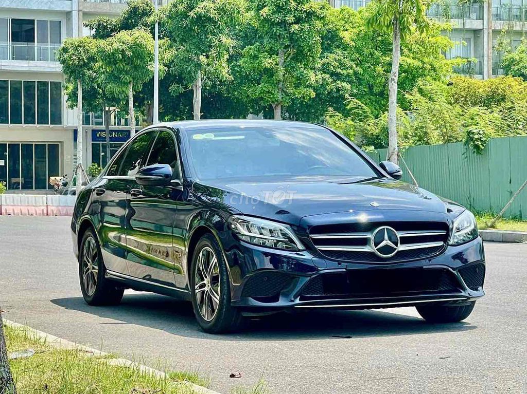 Mercedes-Benz 2020 - ảnh 1