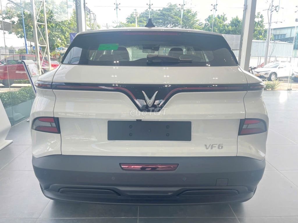 VinFast VF6 Eco 2026 - ảnh 2
