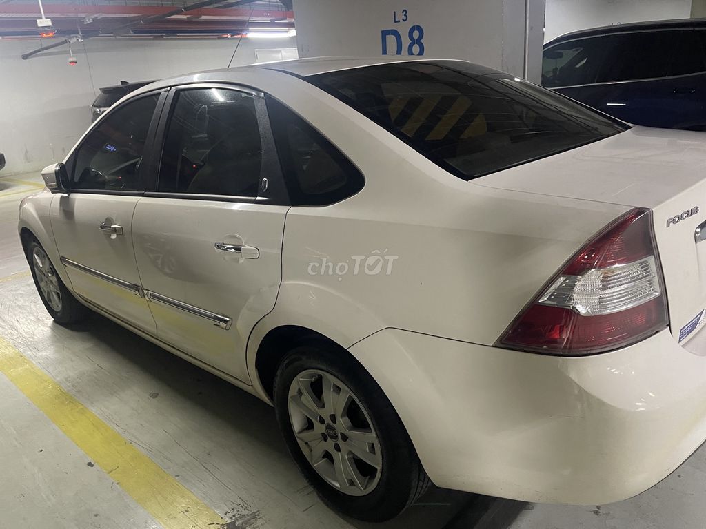 Ford Focus 2011 - ảnh 1