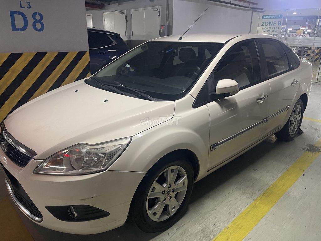 Ford Focus 2011 - ảnh 2