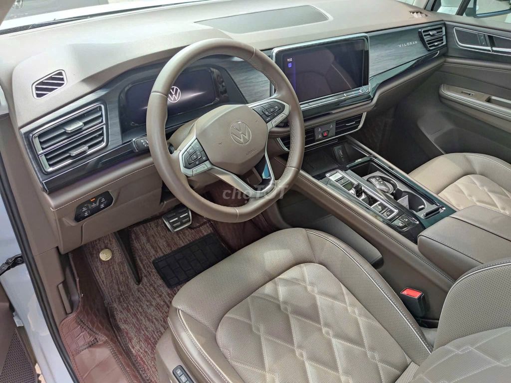 Volkswagen Viloran Luxury 2024 - ảnh 4