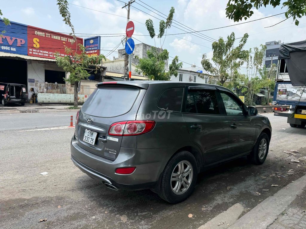 Hyundai 2011 - ảnh 3
