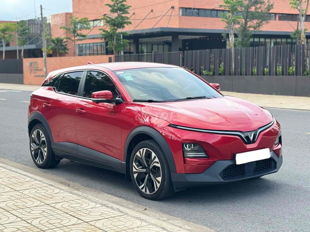 VinFast 2025 - ảnh 1