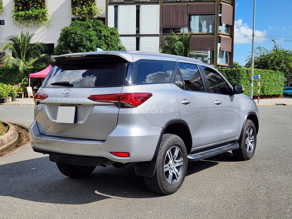 Toyota Fortuner 2017 - ảnh 2