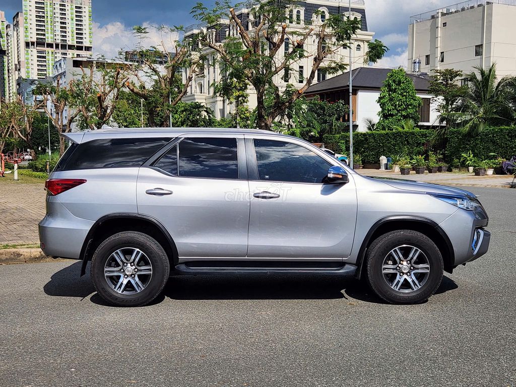 Toyota Fortuner 2017 - ảnh 3
