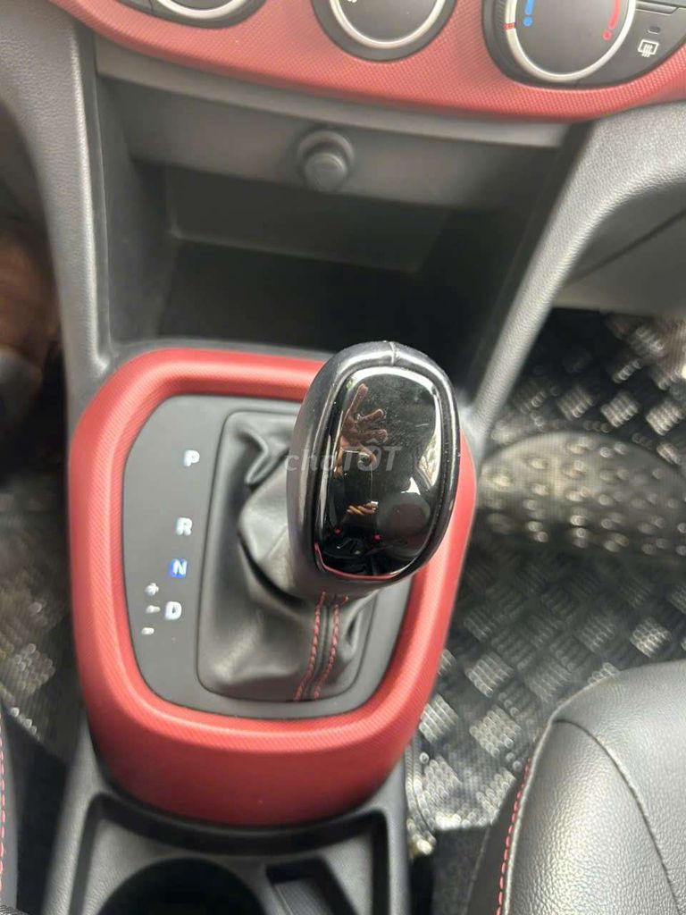 Hyundai Grand i10 - ảnh 4