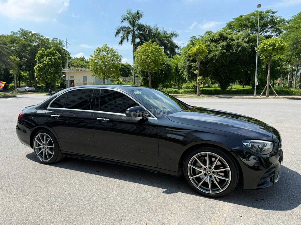 Mercedes-Benz 2023 - ảnh 1