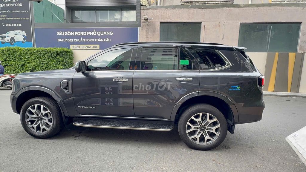 Ford Everest 2025 - ảnh 5