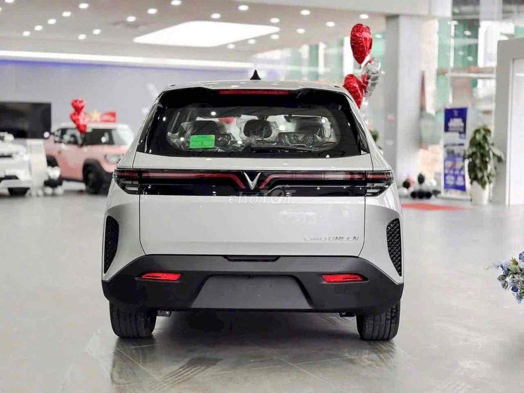 VinFast Limo Green - ảnh 3