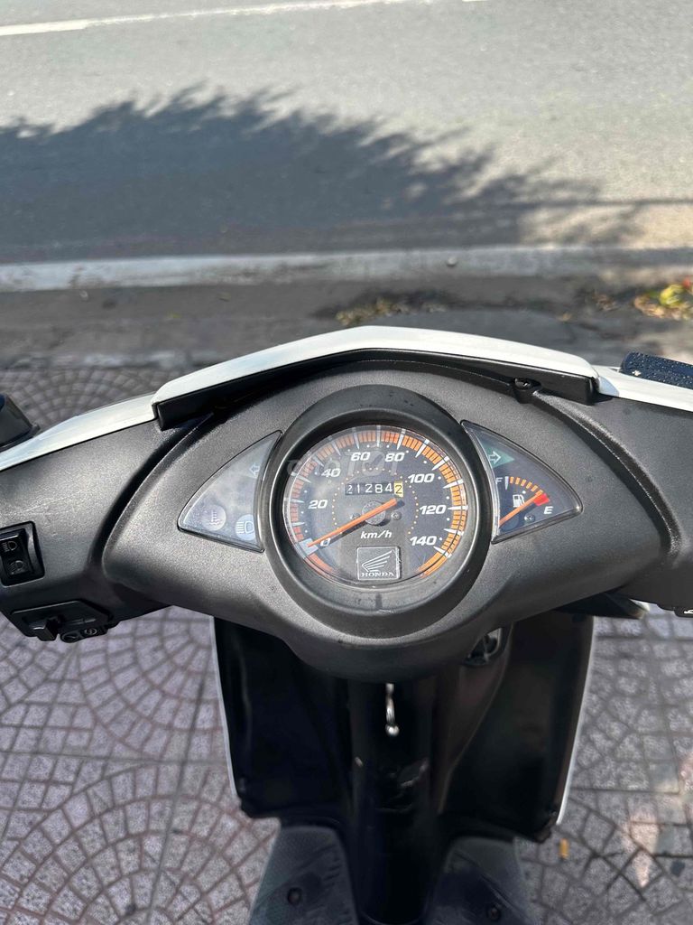 Honda Click 2010 - ảnh 4