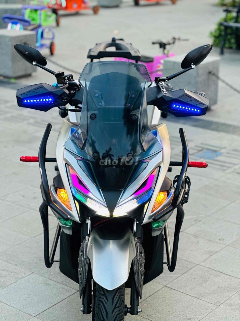 Yamaha NVX 2018 - ảnh 2
