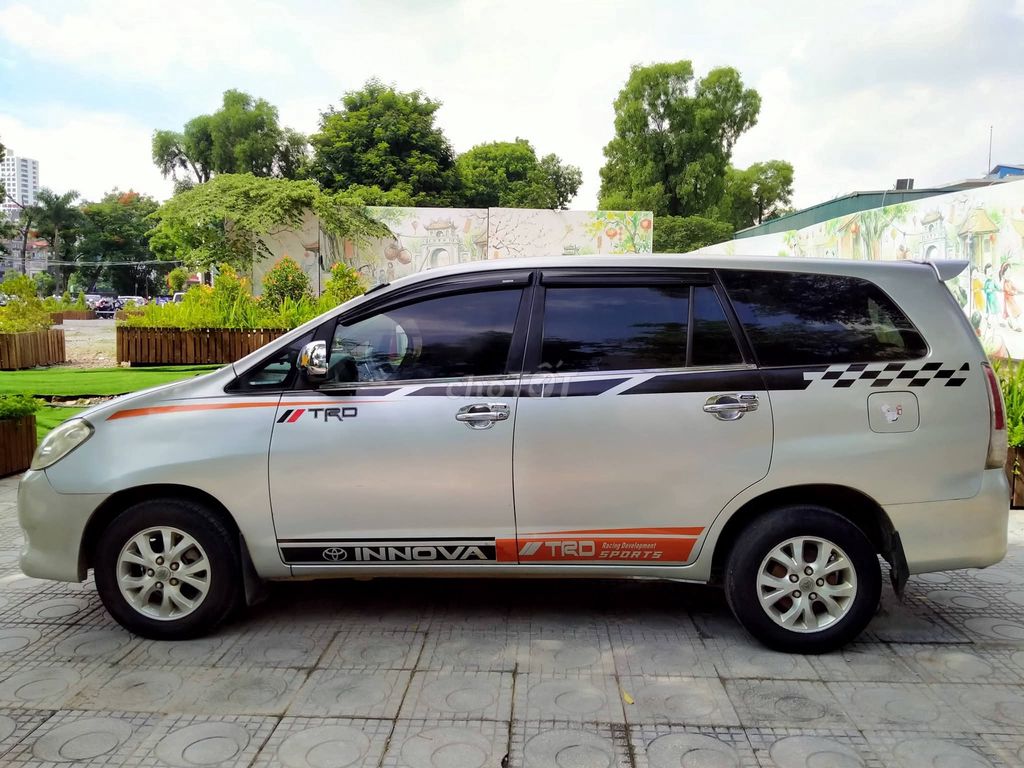 Toyota Innova G 2009 - ảnh 4