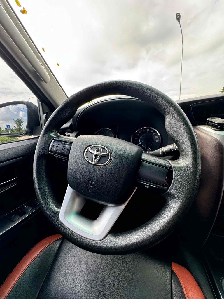 Toyota Fortuner 2019 - ảnh 4