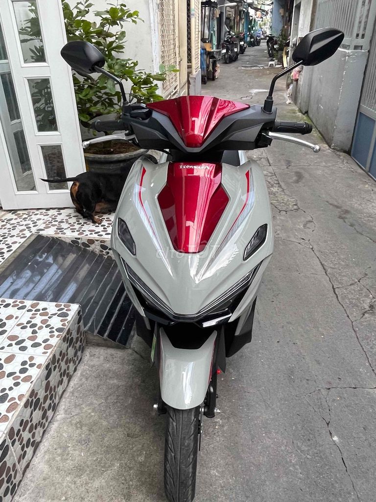 Honda Air Blade - ảnh 2