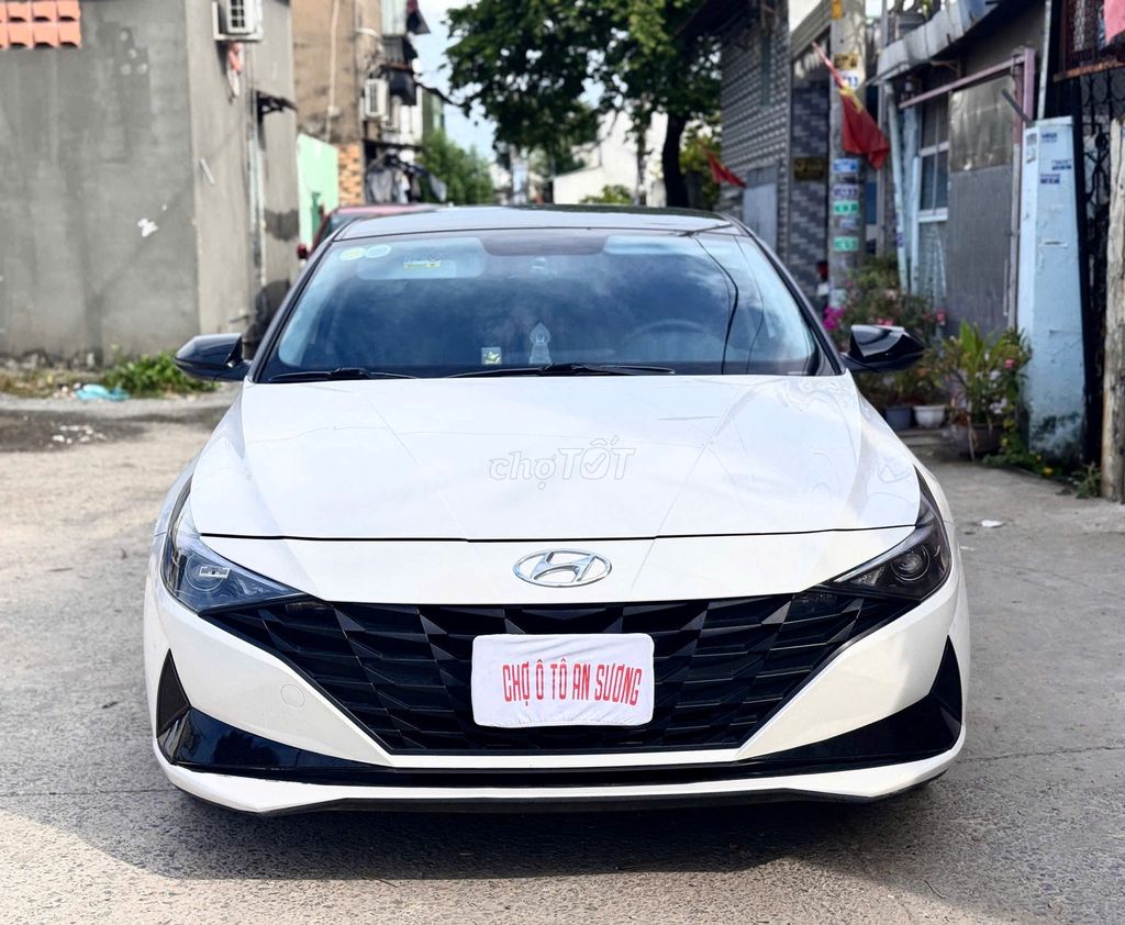 Hyundai Elantra 2022 - ảnh 1