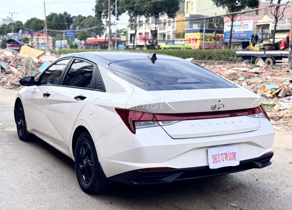 Hyundai Elantra 2022 - ảnh 5