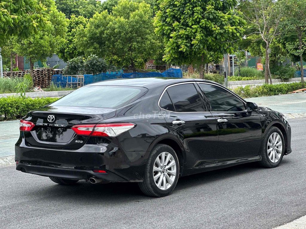 Toyota Camry 2.0G 2019 - ảnh 4
