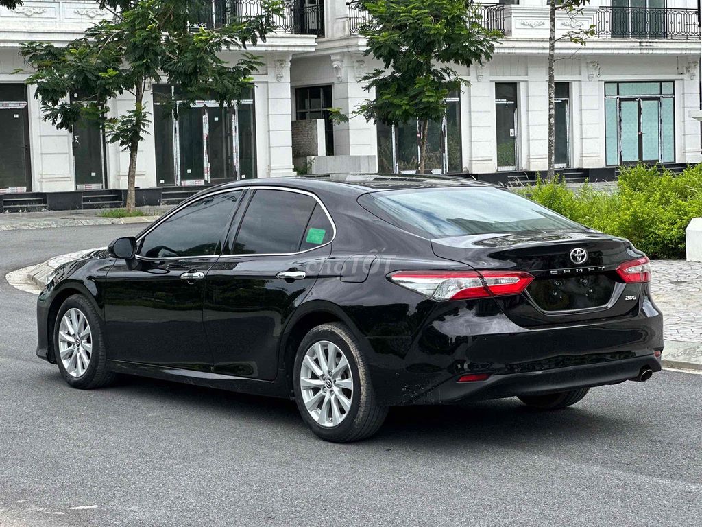 Toyota Camry 2.0G 2019 - ảnh 5