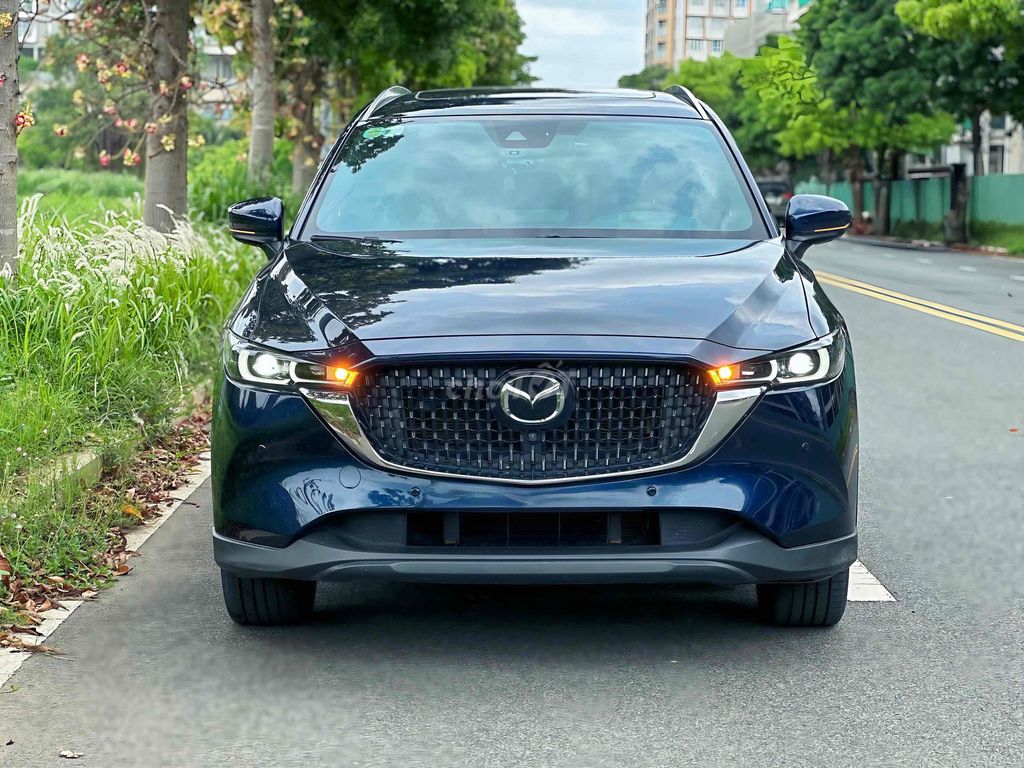 Mazda 2025 - ảnh 2