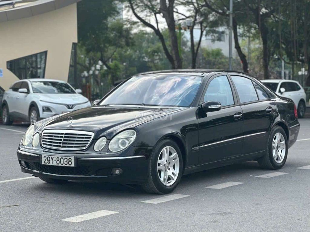 Mercedes-Benz 2005 - ảnh 5