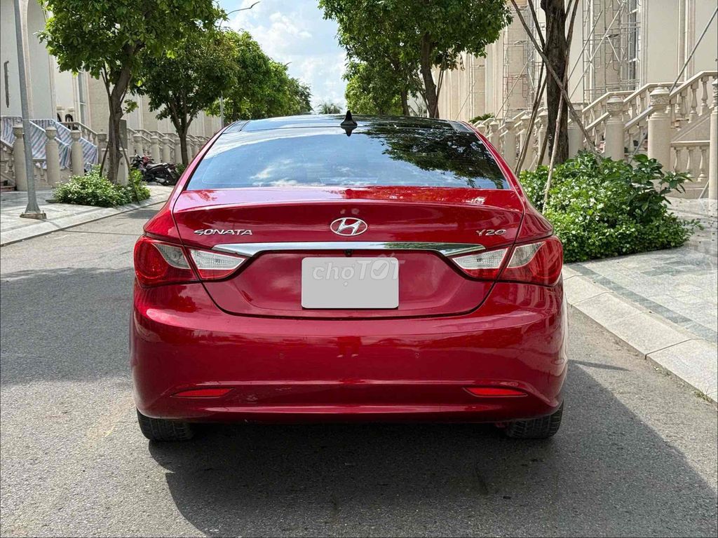 Hyundai Sonata 2010 - ảnh 4