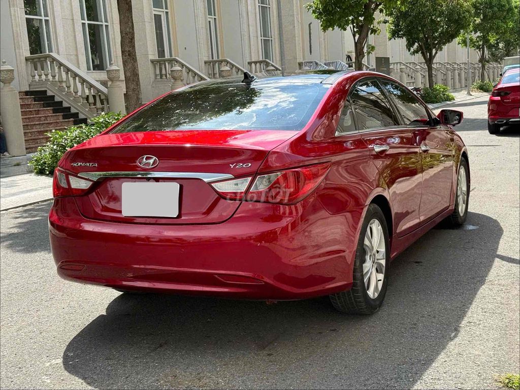 Hyundai Sonata 2010 - ảnh 5