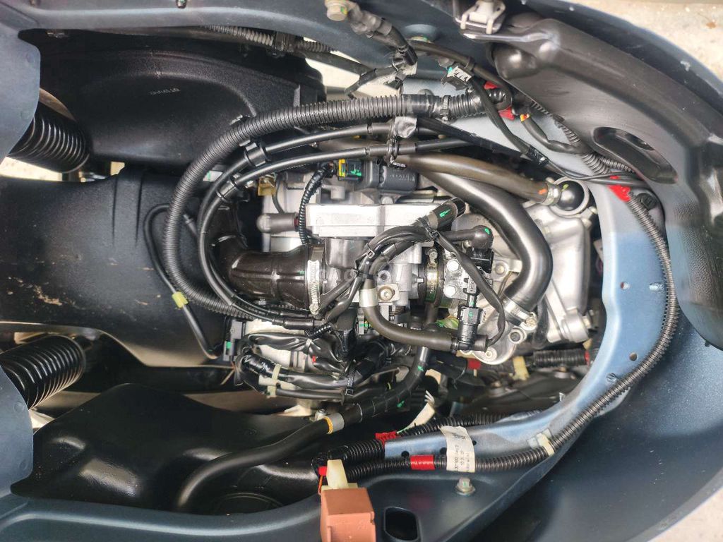 Vespa GTV 2021 - ảnh 4