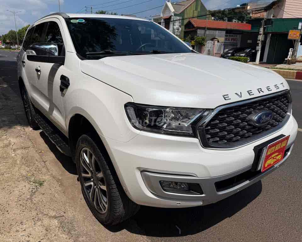 Ford Everest 2022 - ảnh 1