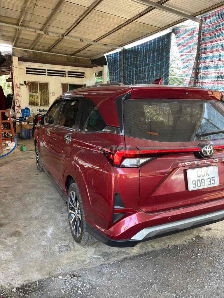 Toyota Veloz Cross - ảnh 1