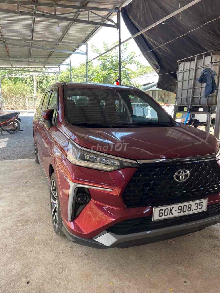 Toyota Veloz Cross - ảnh 2