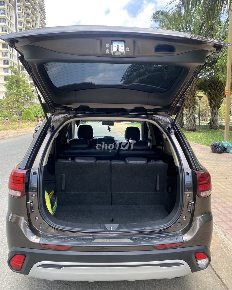 Mitsubishi Outlander - ảnh 3