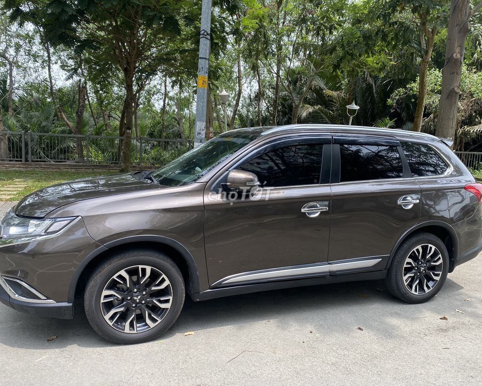 Mitsubishi Outlander - ảnh 5