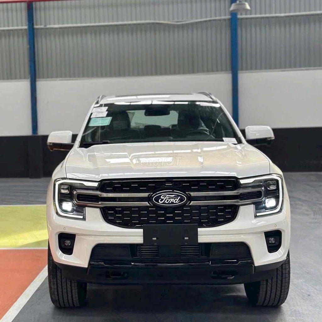 Ford Everest 2026 - ảnh 2