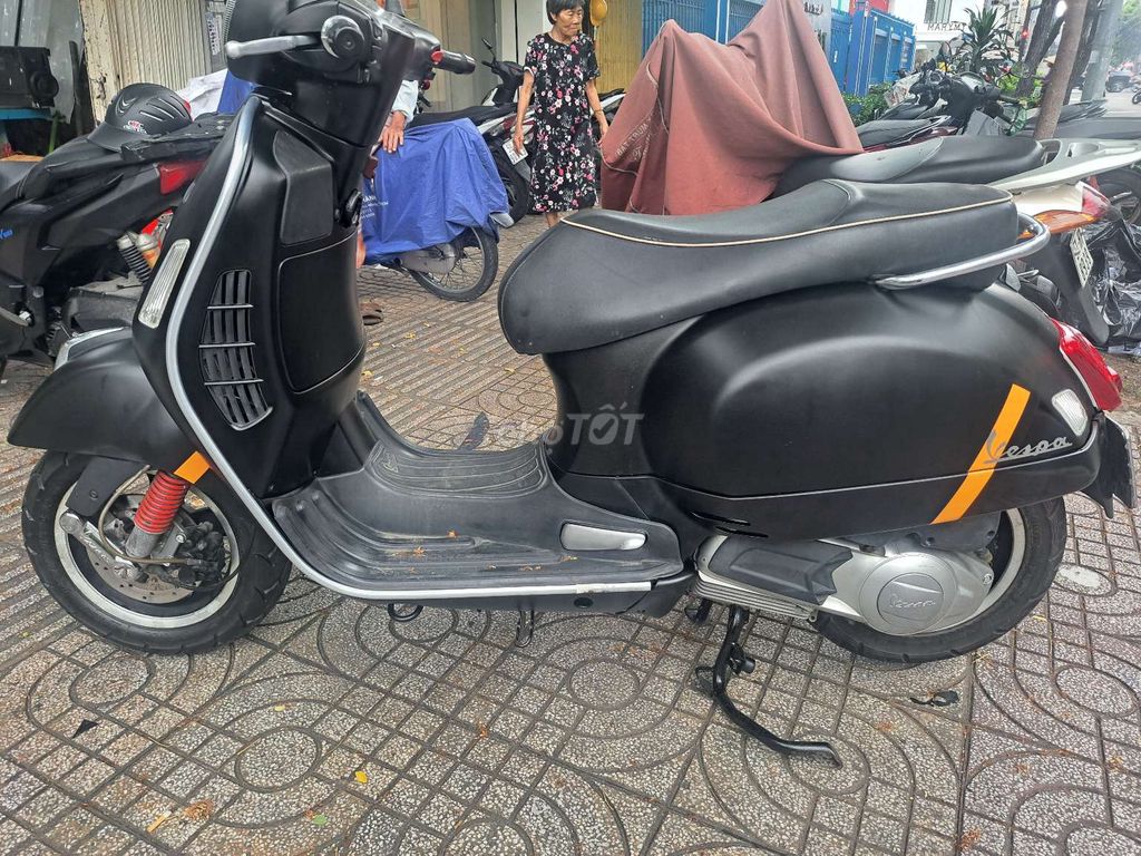 Vespa GTS 2011 - ảnh 2
