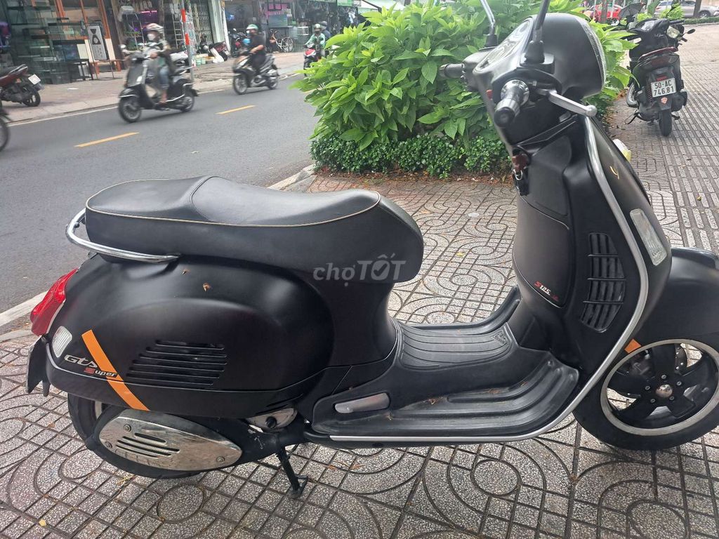 Vespa GTS 2011 - ảnh 3