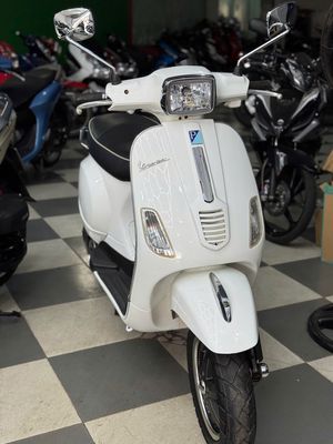 Piaggio Vespa 2010 - ảnh 1
