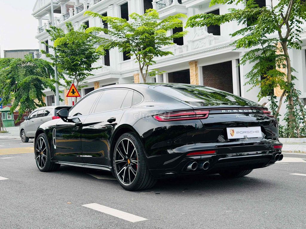 Porsche Panamera 4 Executive 2017 - ảnh 4