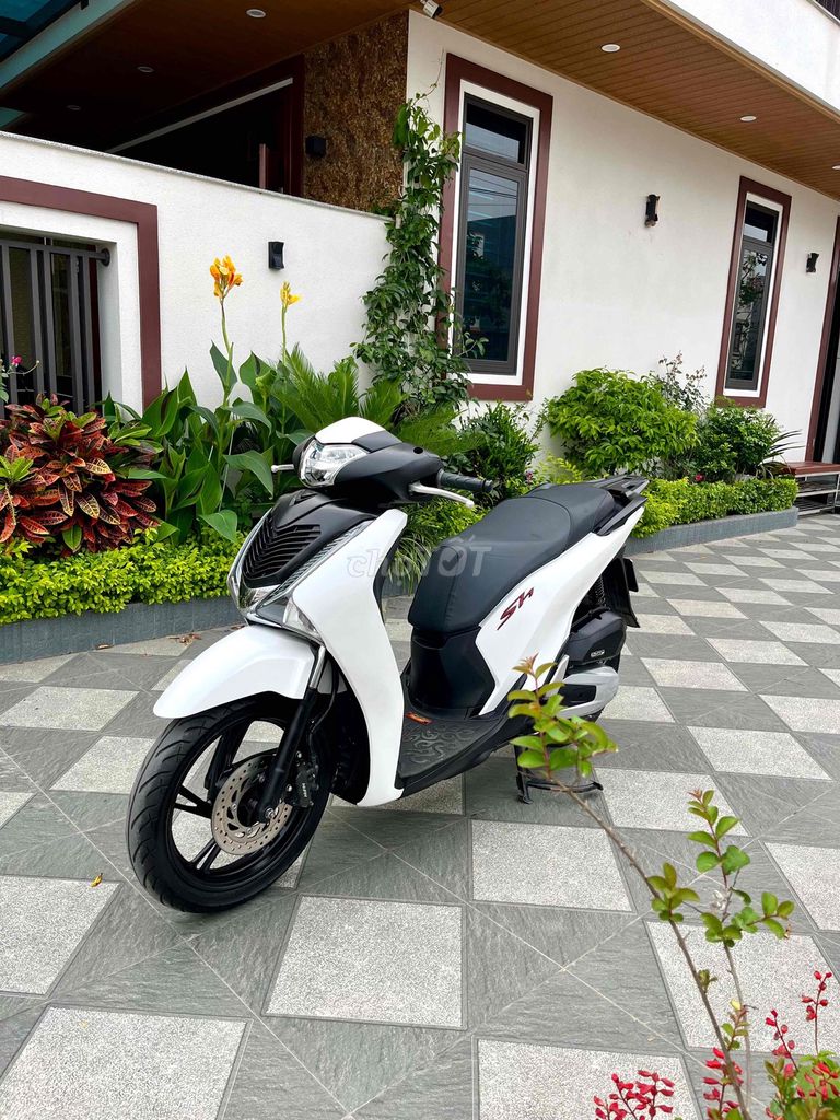 Honda SH 2018 - ảnh 1