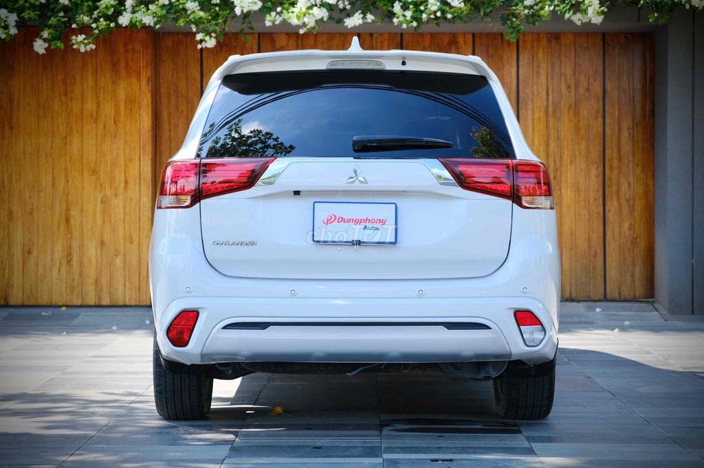 Mitsubishi Outlander 2023 - ảnh 4