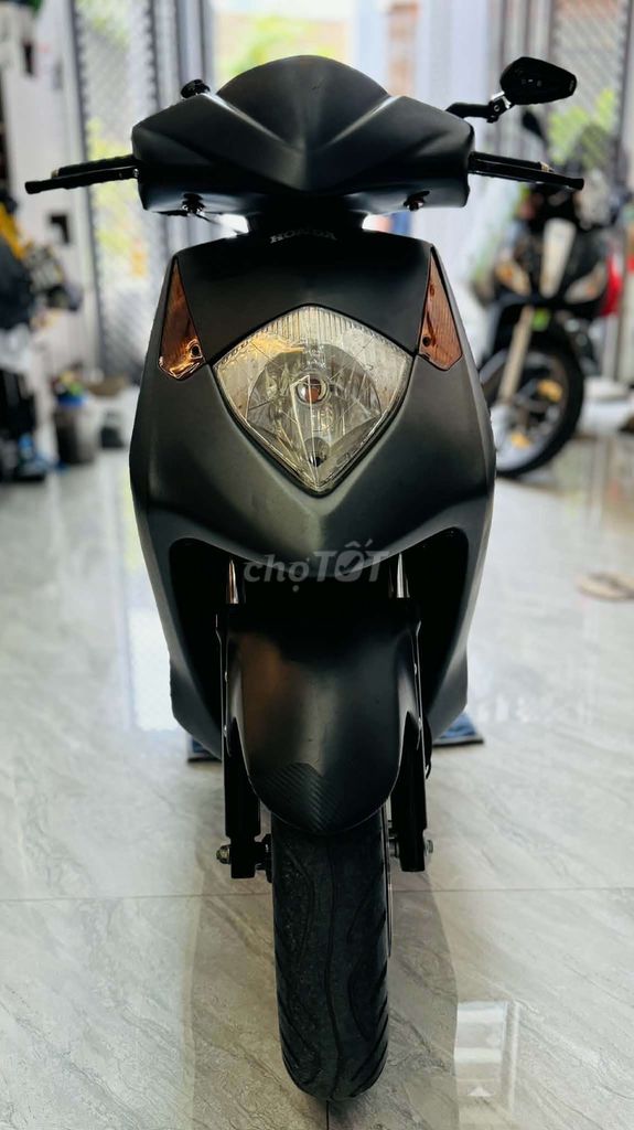 Honda Dylan 2003 - ảnh 3