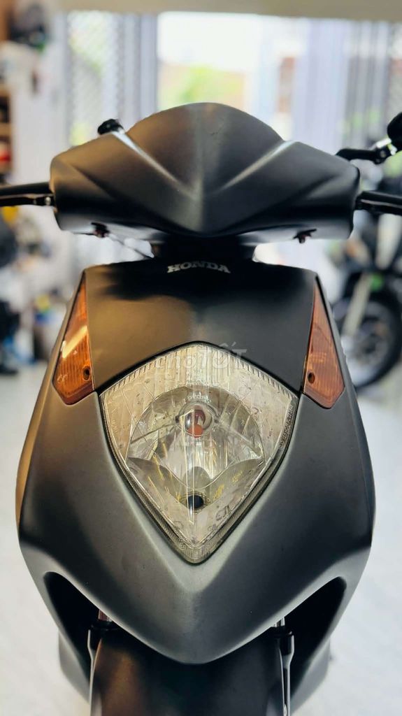 Honda Dylan 2003 - ảnh 5